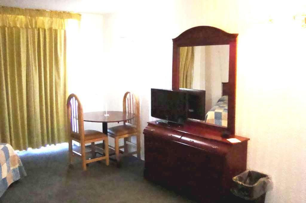 Leo Hotel Jerez de García Salinas Kamer foto